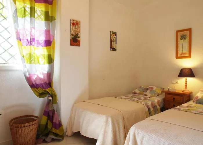 Sunny Aldea Del Mar Near The Sea *